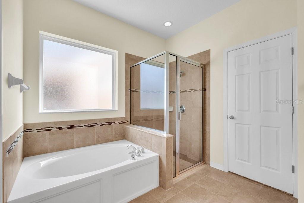 FISHHAWK RANCH TRACT 8 PARTIAL REPLAT - Residential