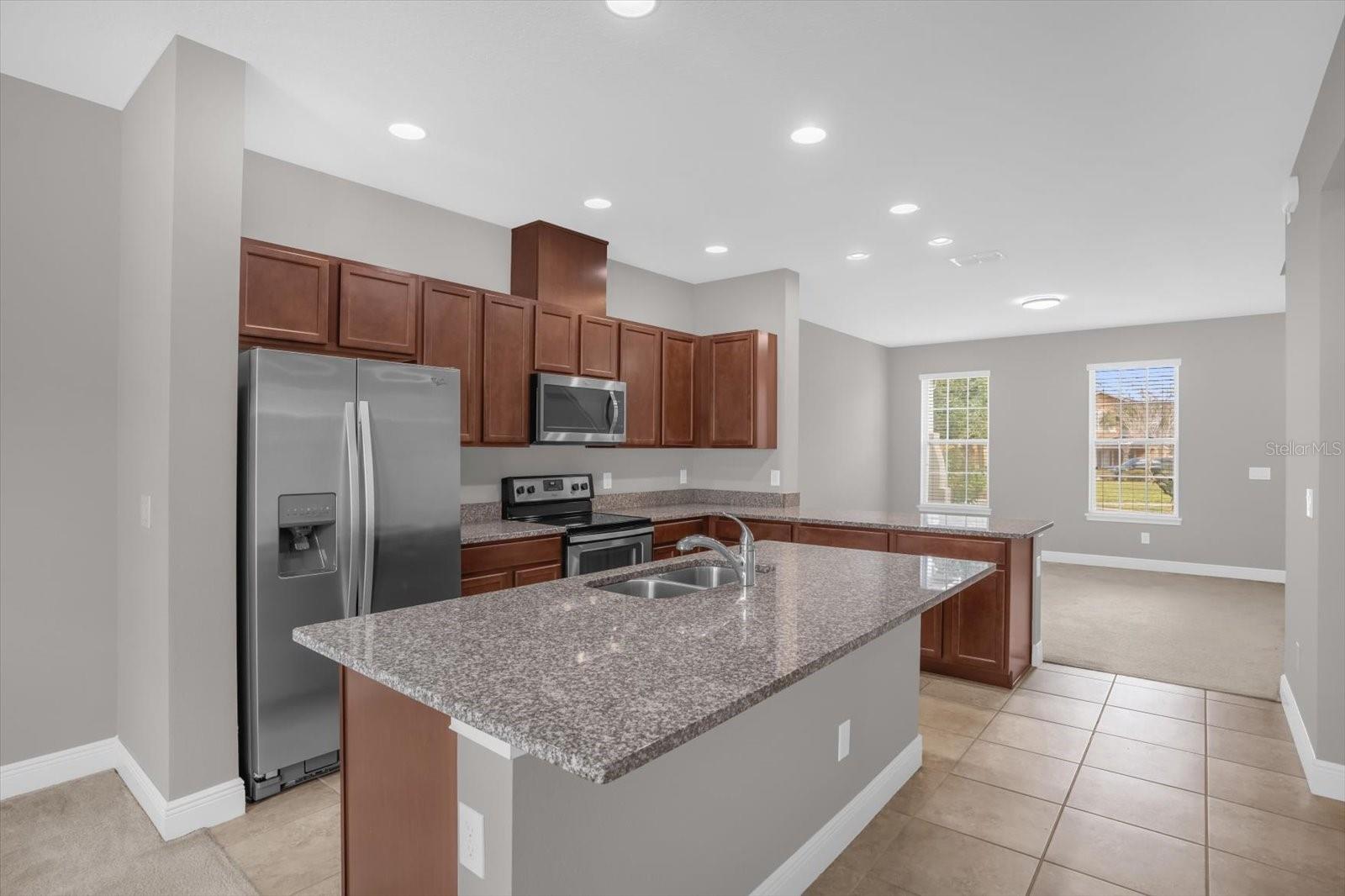 HAMLIN RESERVE - Residential Lease