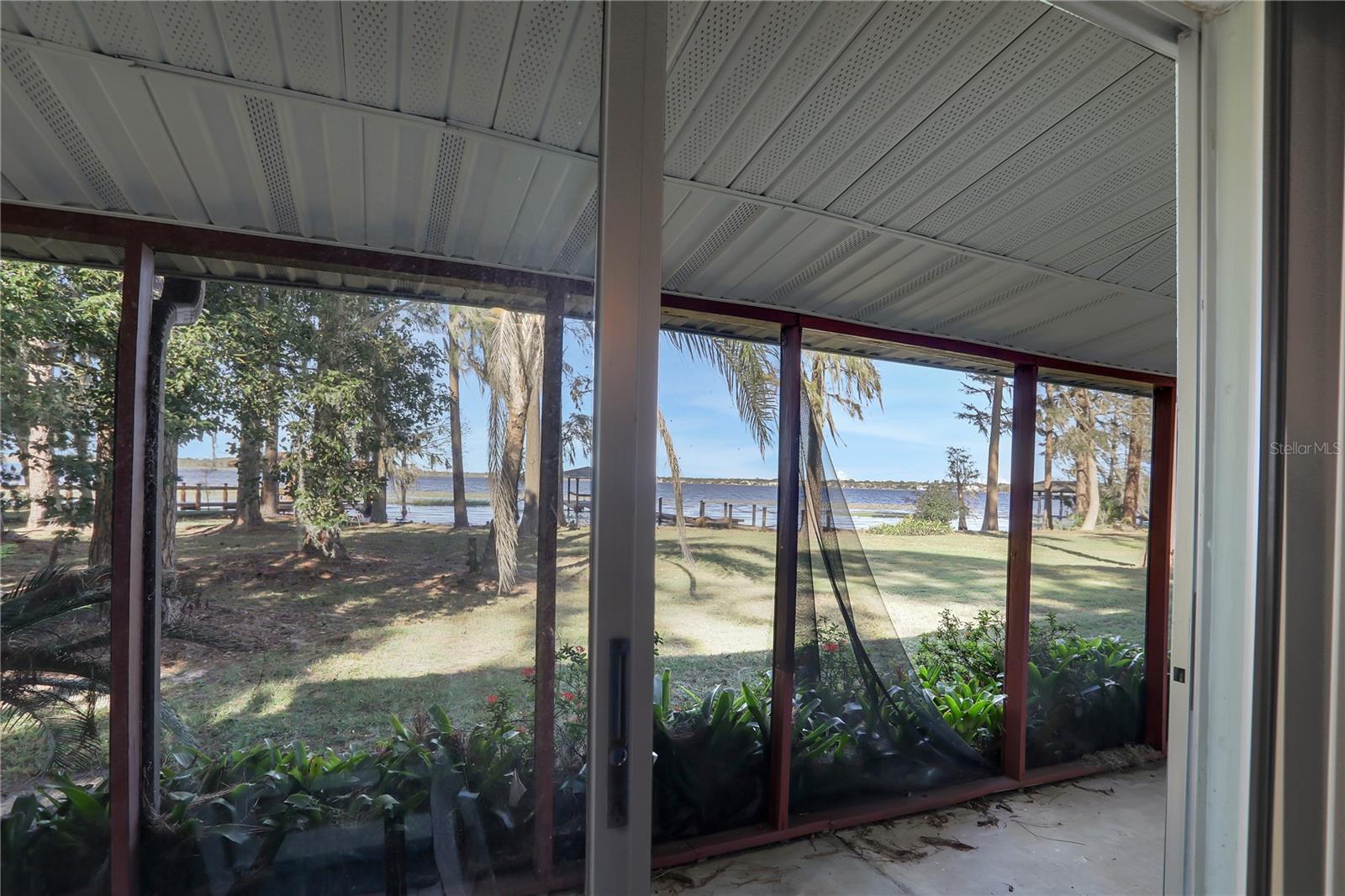 CYPRESS SHORES FIRST ADD - Residential