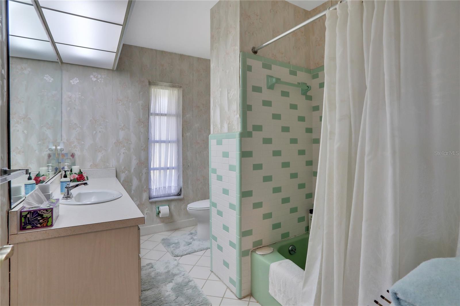 CYPRESS SHORES FIRST ADD - Residential