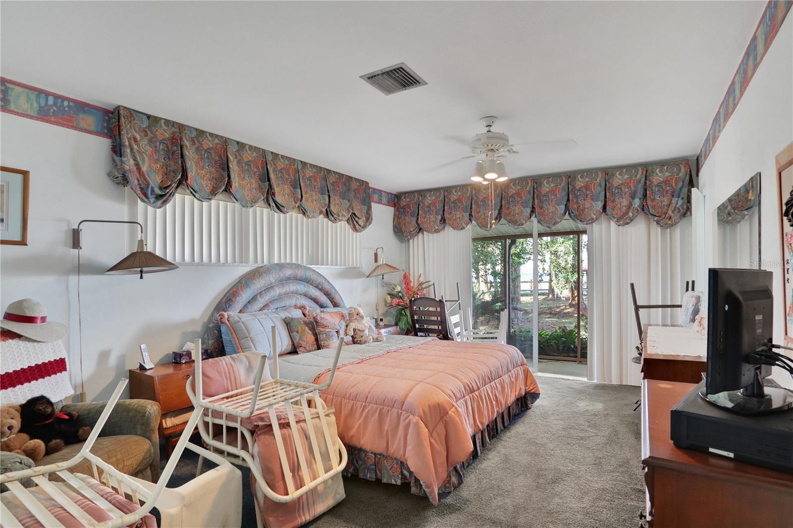 CYPRESS SHORES FIRST ADD - Residential