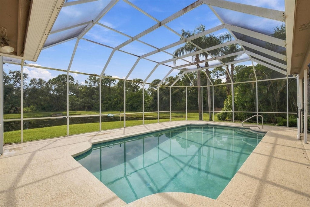 Photo of 12427 Bristol Commons Circle, Tampa, FL 33626 (MLS # TB8546717)