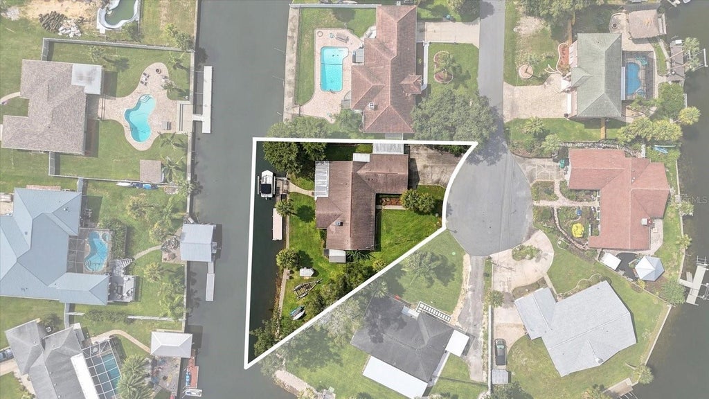 Photo of 9150 W Harbor Isle Court, Crystal River, FL 34429 (MLS # TB8548614)