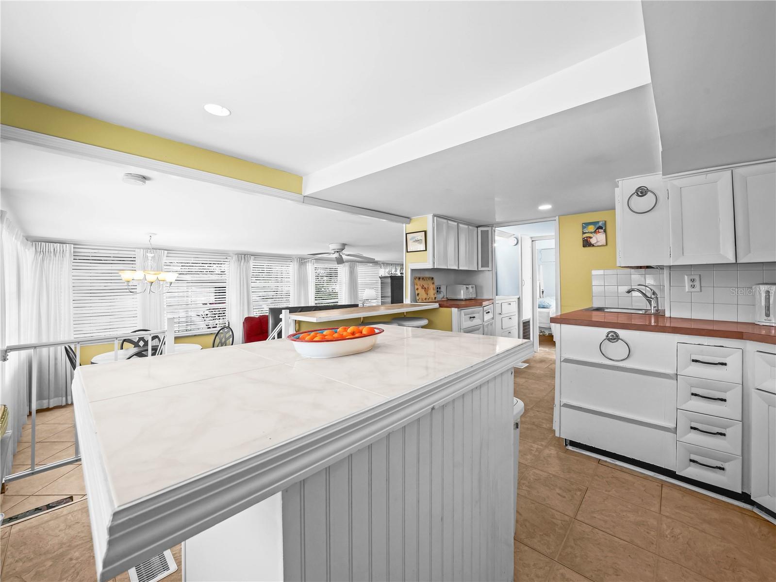 SADDLEBAG LAKE - Residential