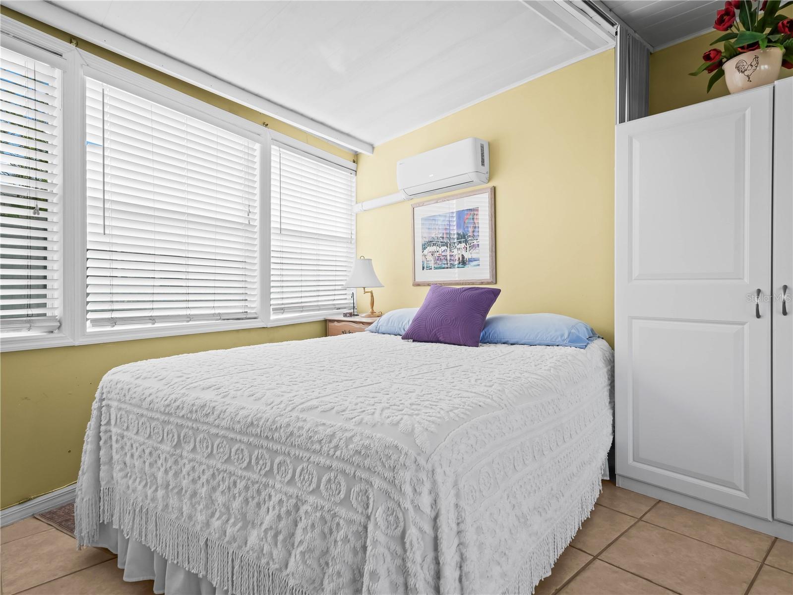 SADDLEBAG LAKE - Residential