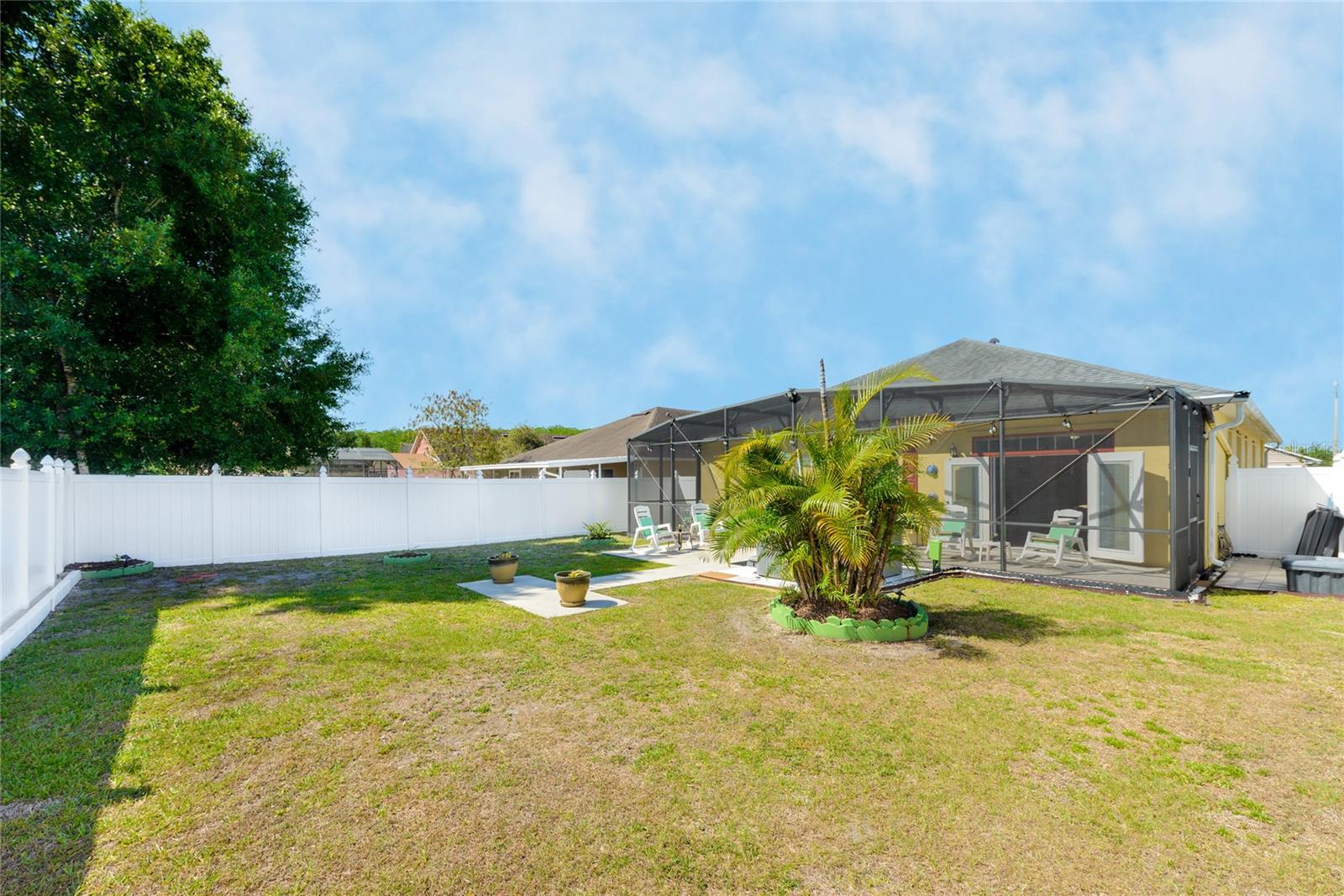 EMERALD POINTE - Residential