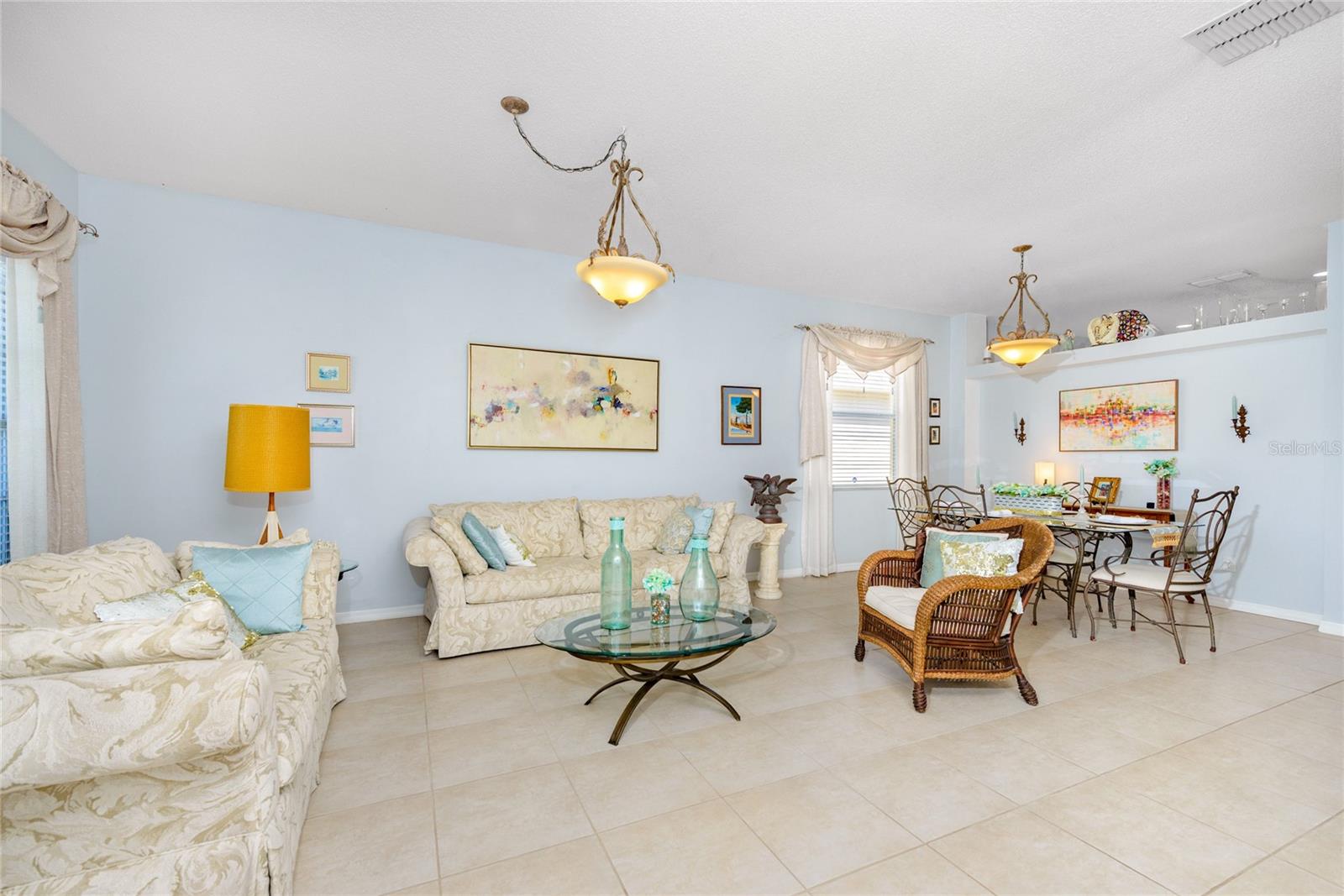 EMERALD POINTE - Residential