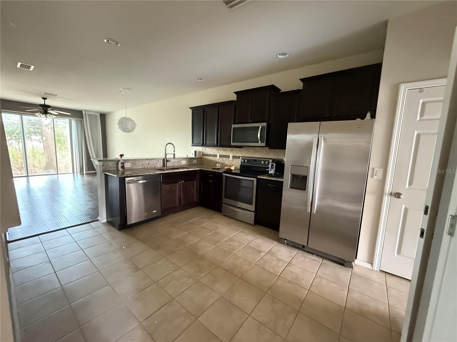 4951 WHITE SANDERLING COURT