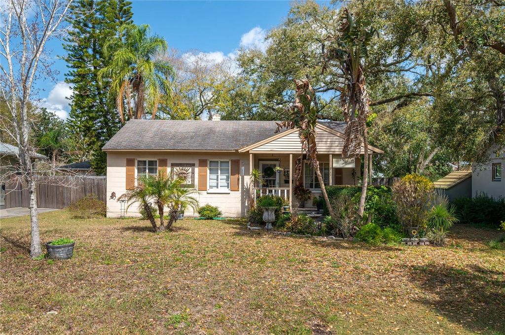 Photo of 711 W Virginia Avenue, Tampa, FL 33603 (MLS # L4960043)