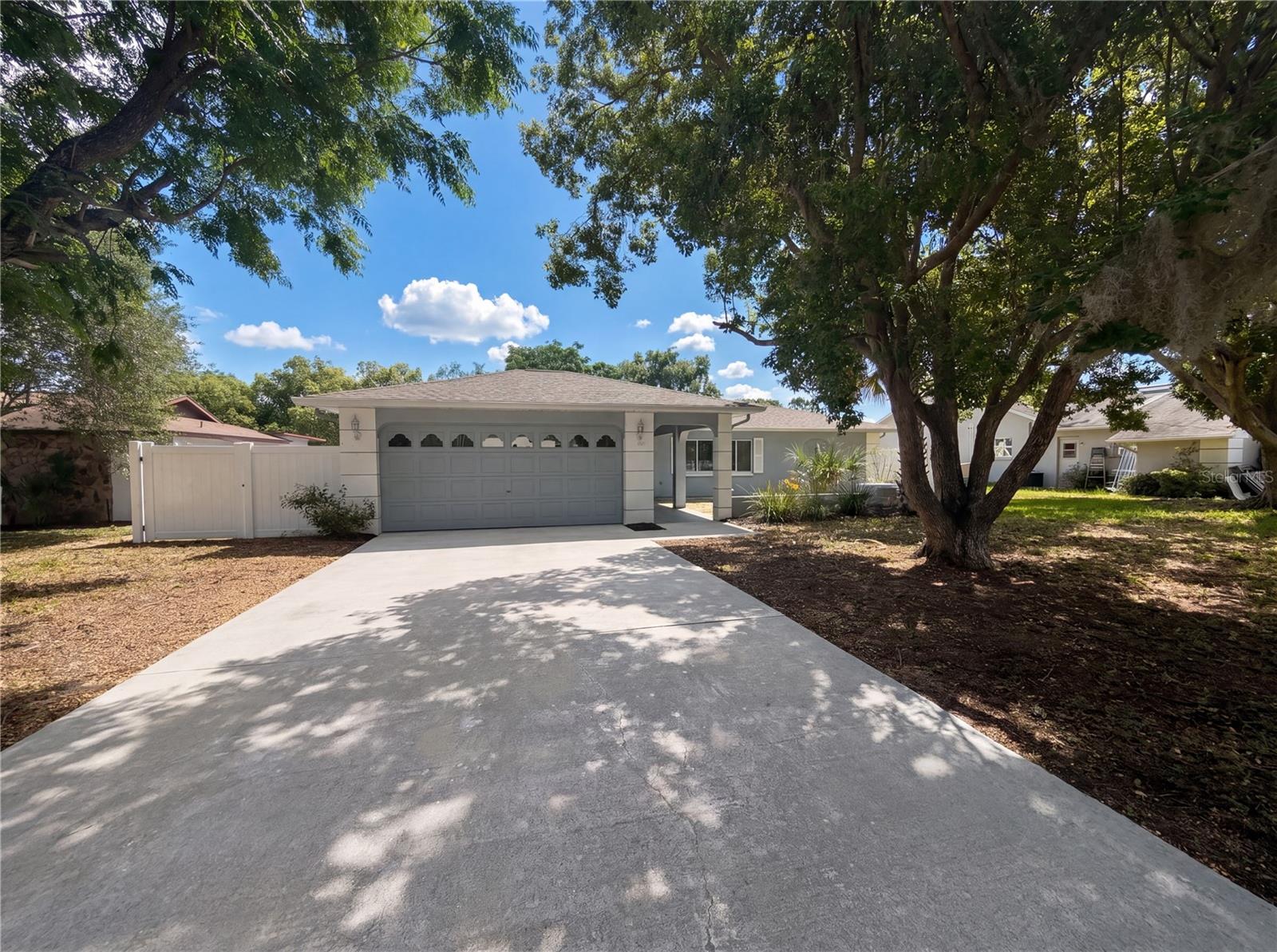 SPRING HILL - Residential