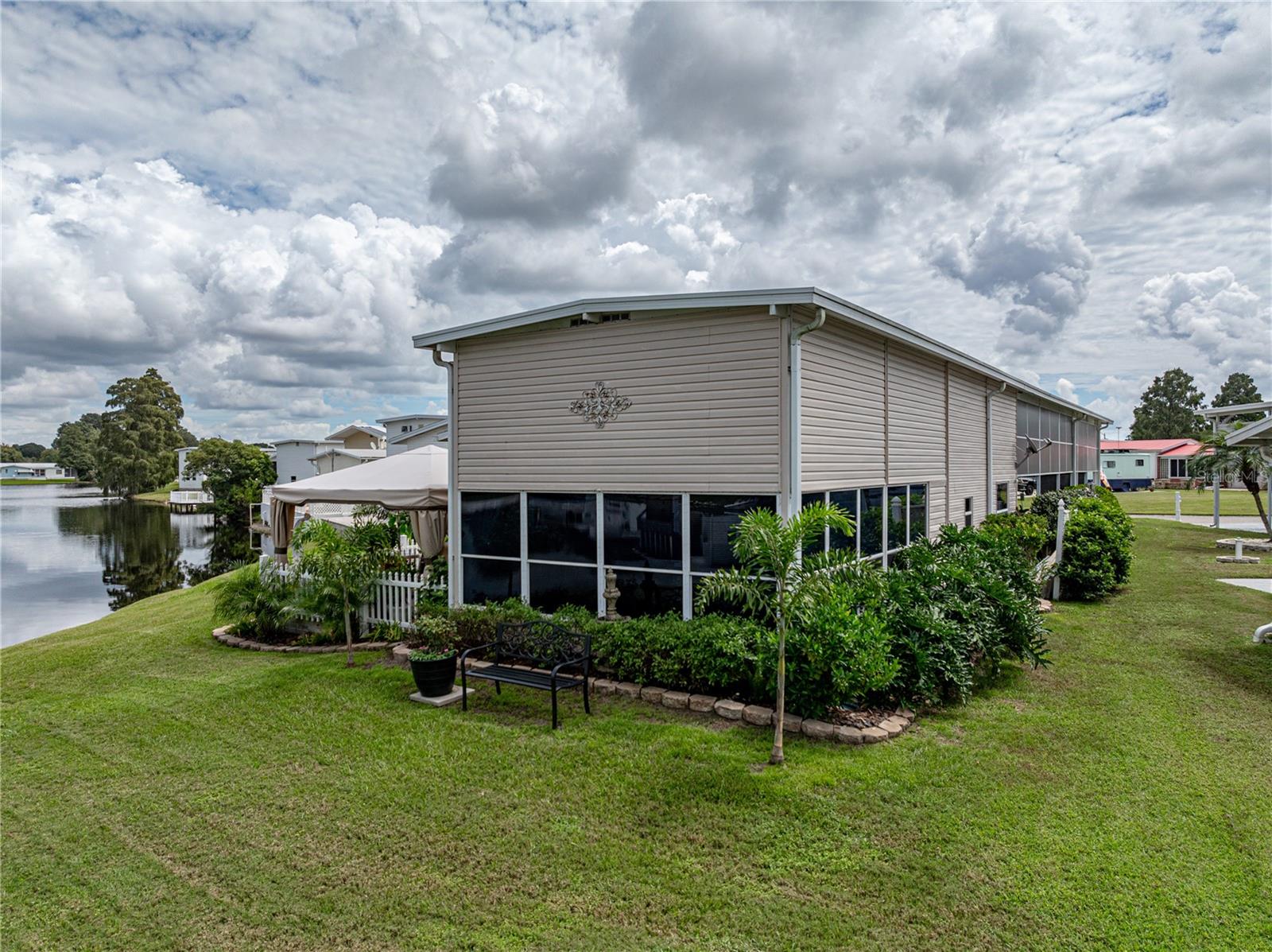 5118 ISLAND VIEW CIRCLE N