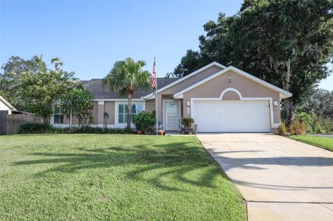 Photo of 424 Meadow Green Drive, Davenport, FL 33837 (MLS # O6333539)