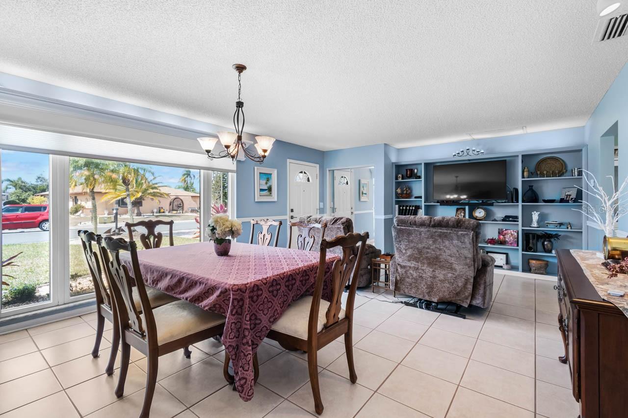 SUN CITY CENTER UNIT 32 - Residential