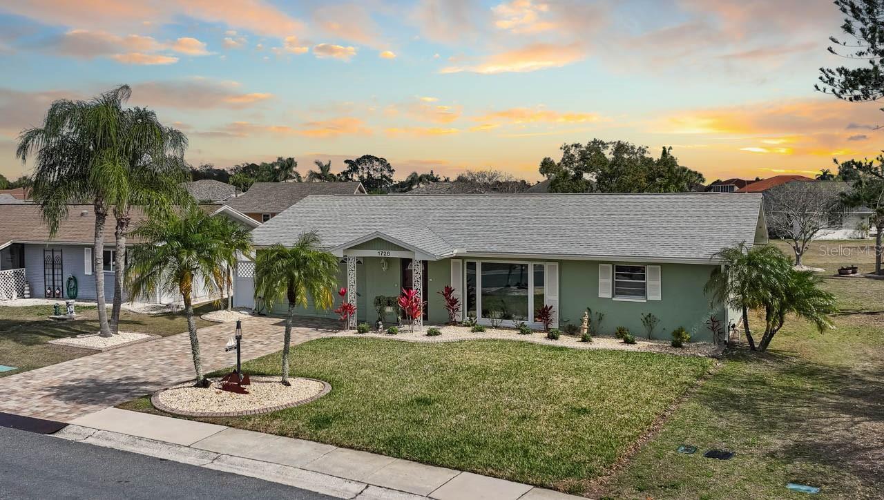 SUN CITY CENTER UNIT 32 - Residential