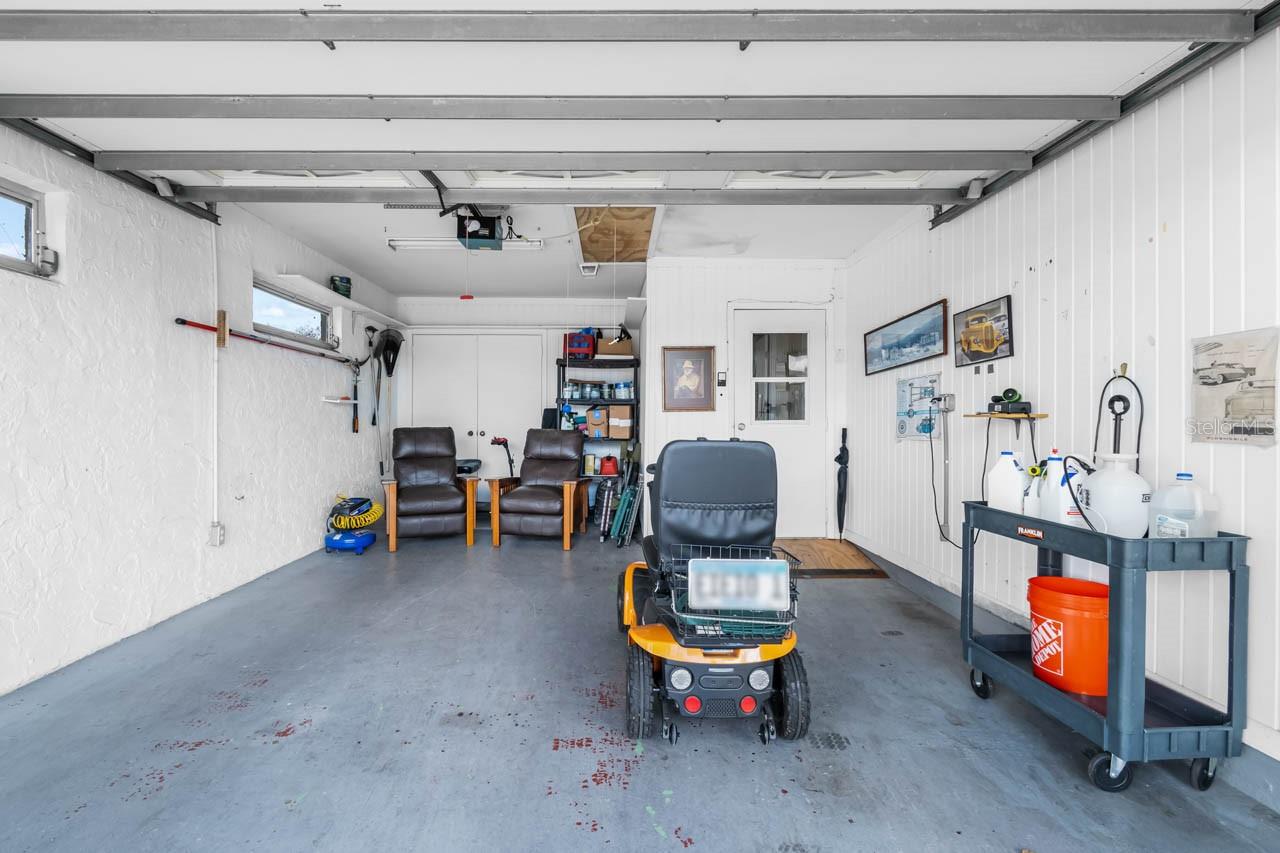 SUN CITY CENTER UNIT 32 - Residential