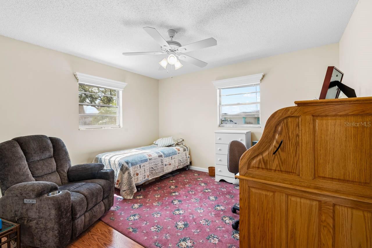 SUN CITY CENTER UNIT 32 - Residential