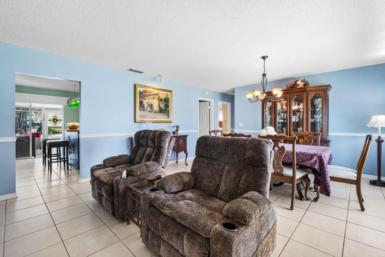 SUN CITY CENTER UNIT 32 - Residential