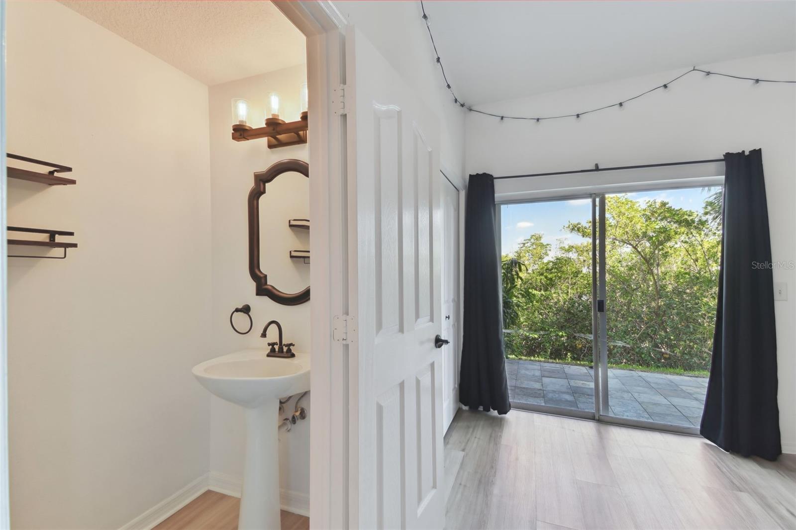 HARBOURSIDE AT HARBOUR ISLAND - Residential Lease