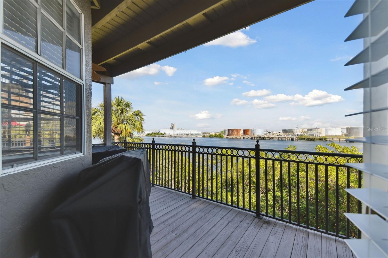 HARBOURSIDE AT HARBOUR ISLAND - Residential Lease