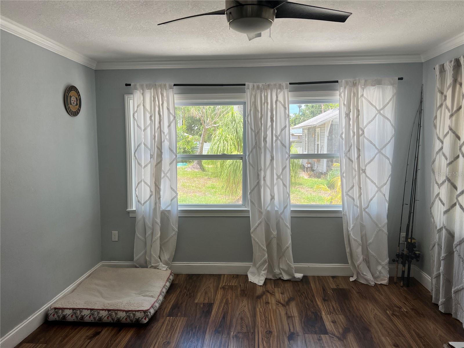 2722 9TH AVE W