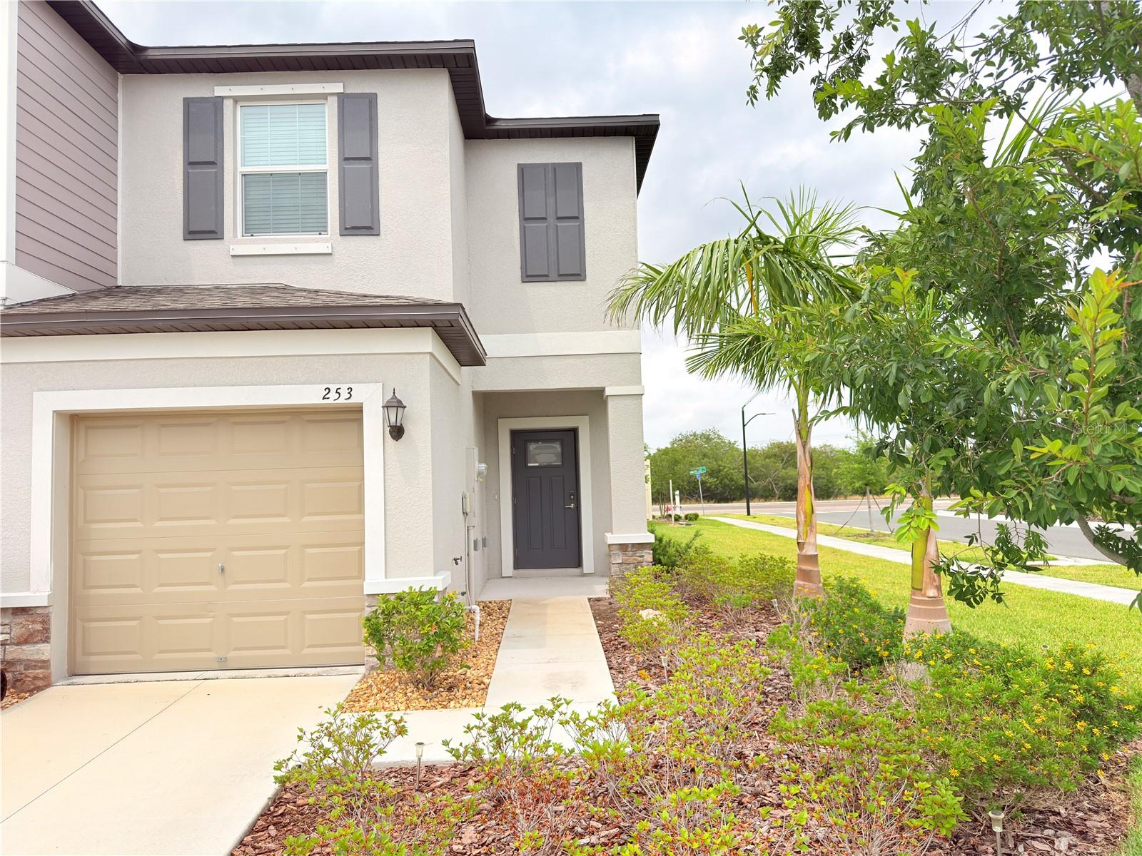 SOUTH SHORE POINTE - Residential