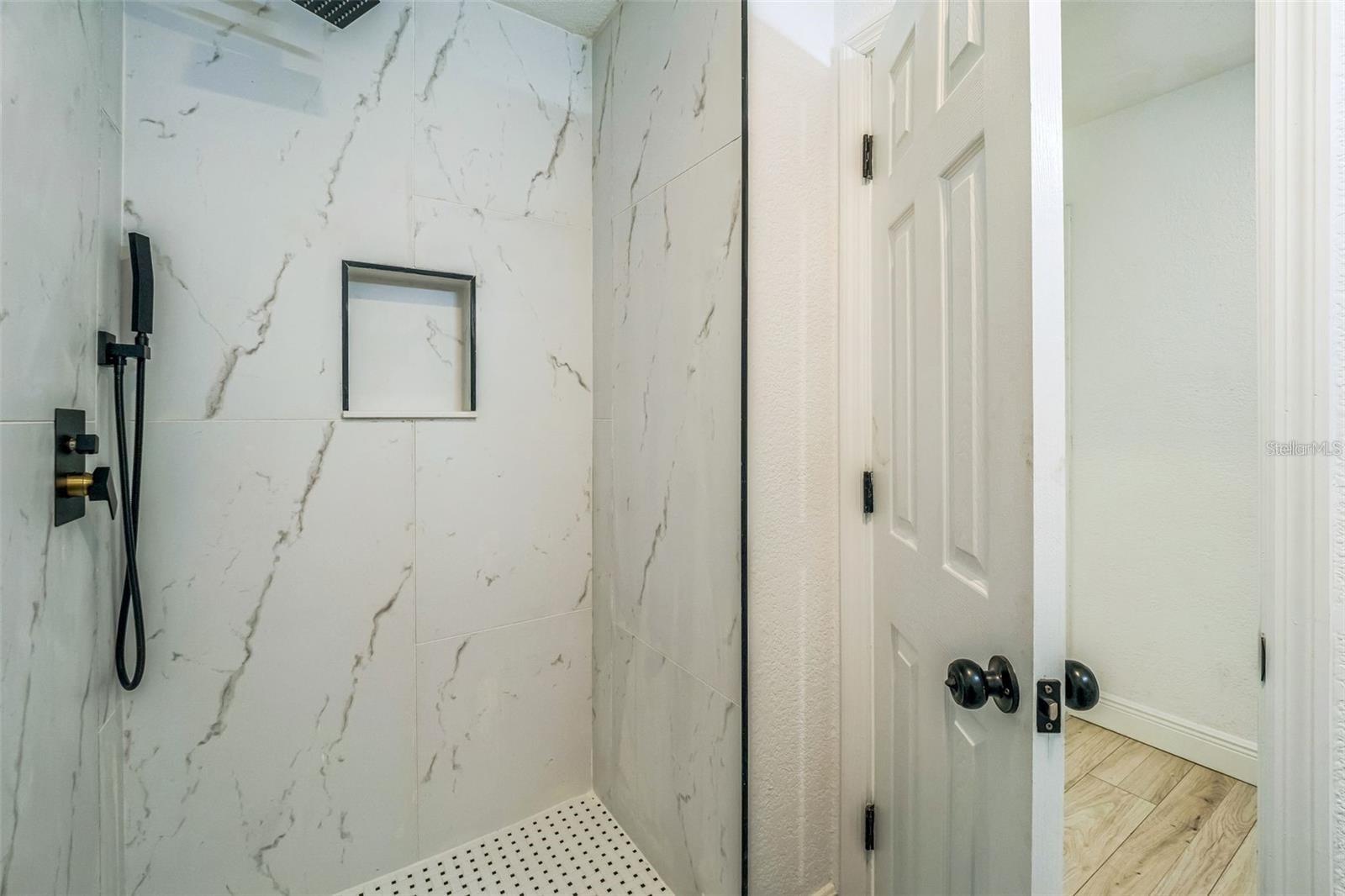 CRESCENT COVE - Residential