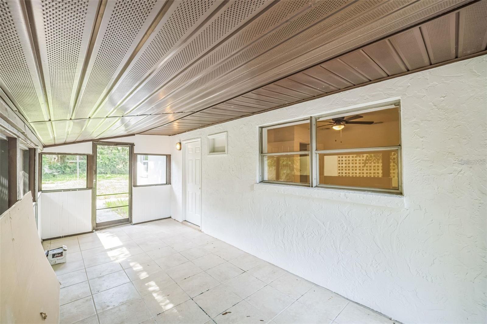 CRESCENT COVE - Residential