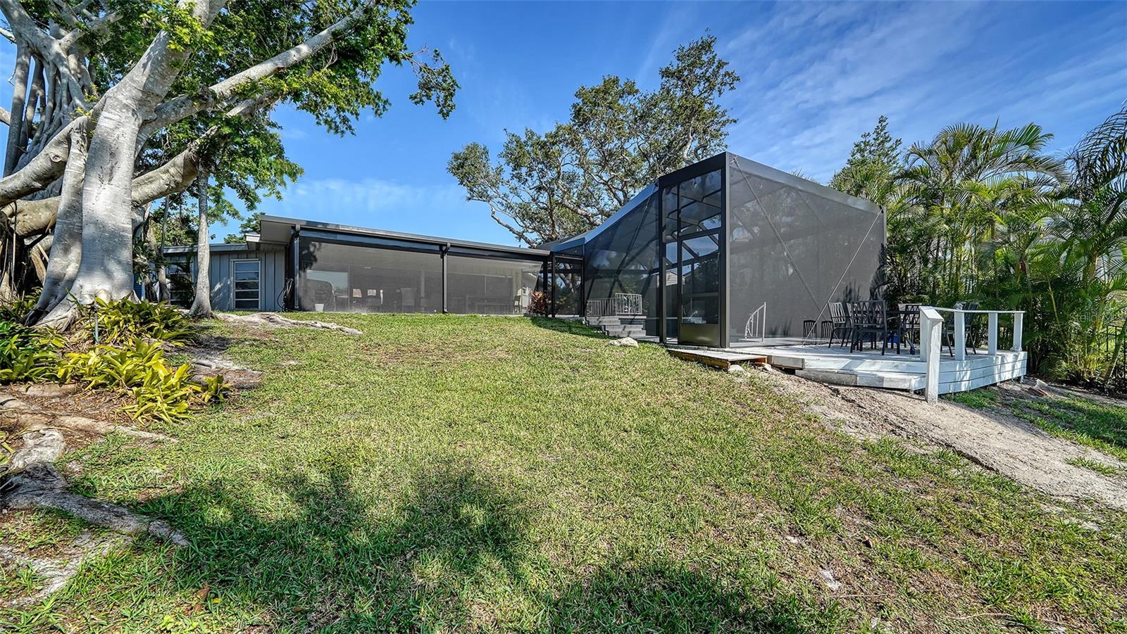 CORAL COVE - Residential Lease