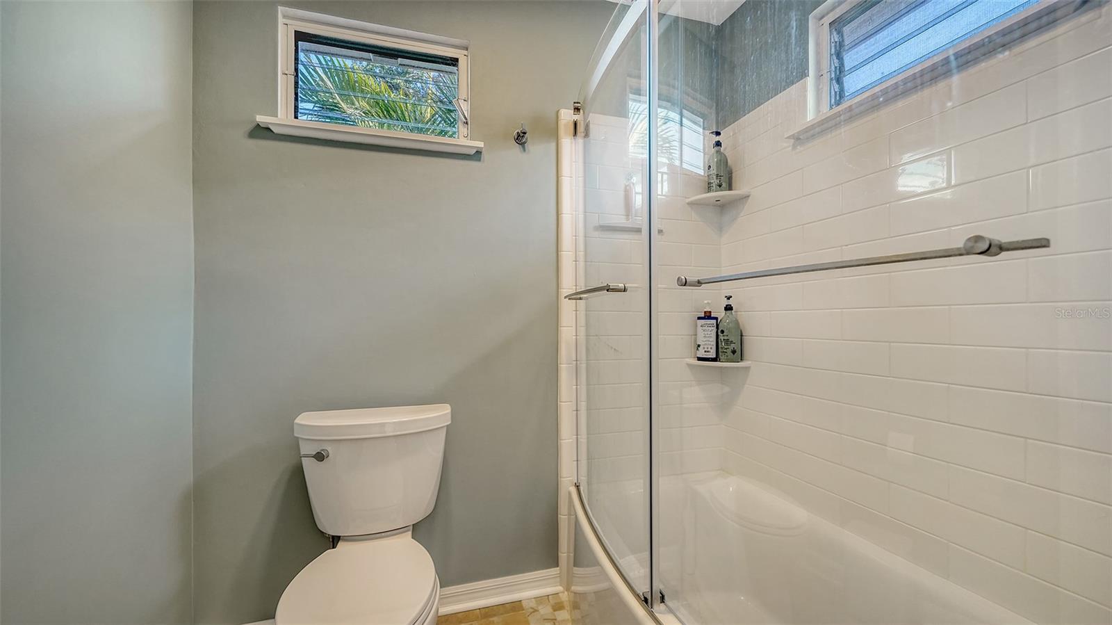 CORAL COVE - Residential Lease