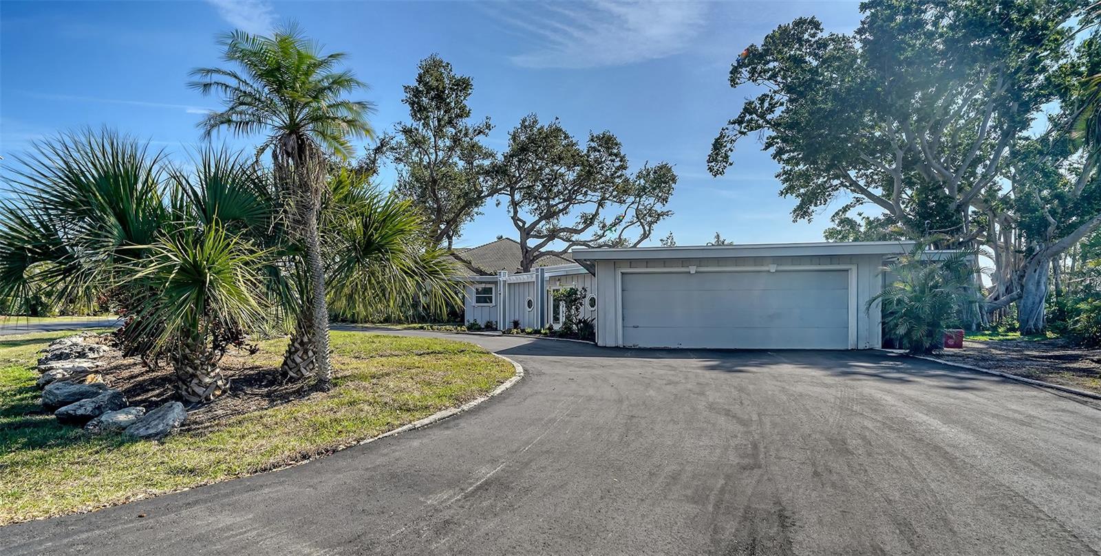 CORAL COVE - Residential Lease