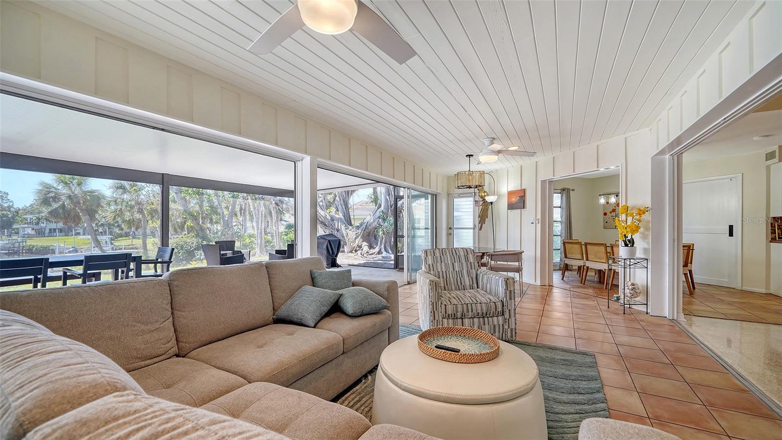 CORAL COVE - Residential Lease