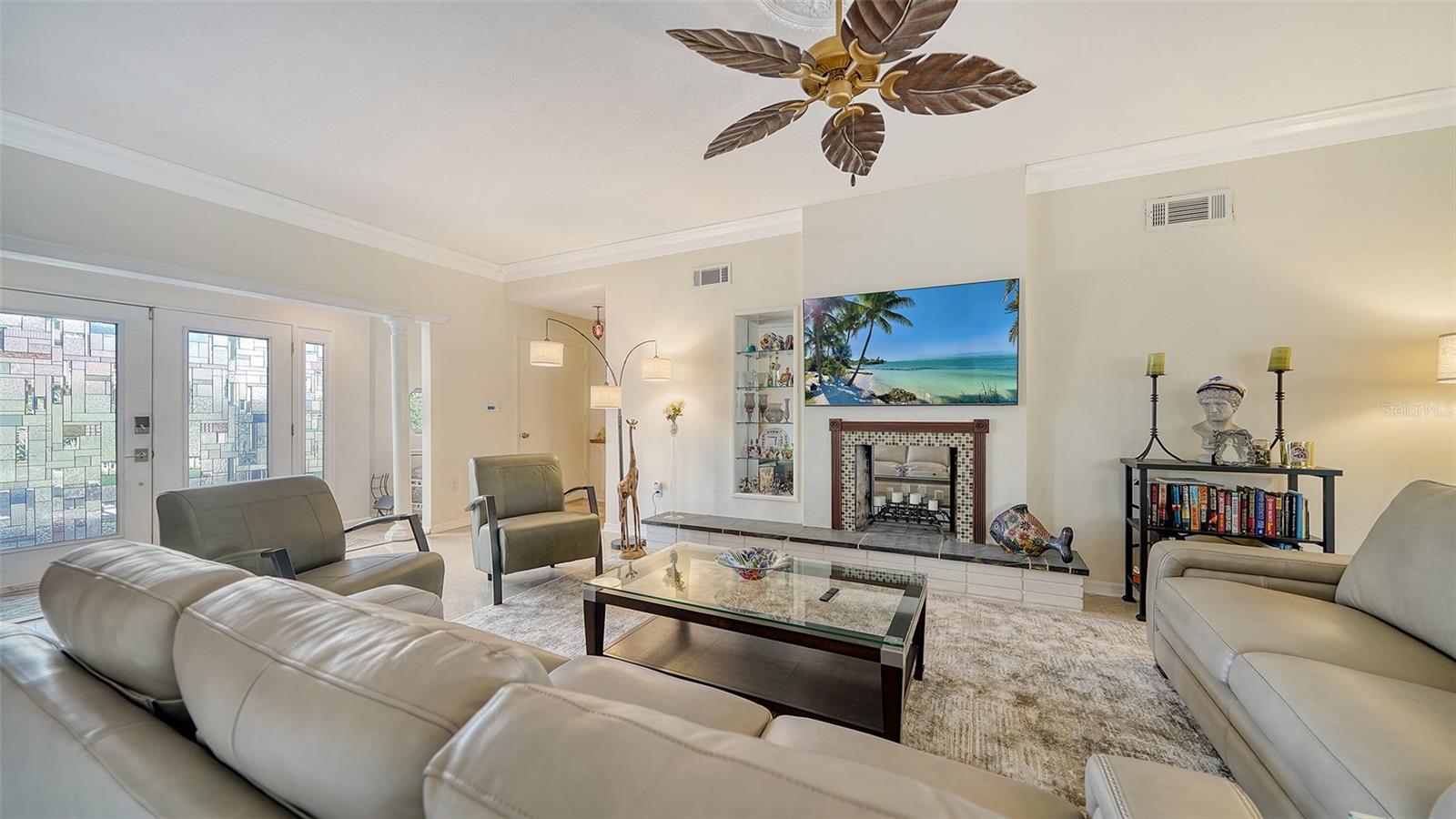 CORAL COVE - Residential Lease