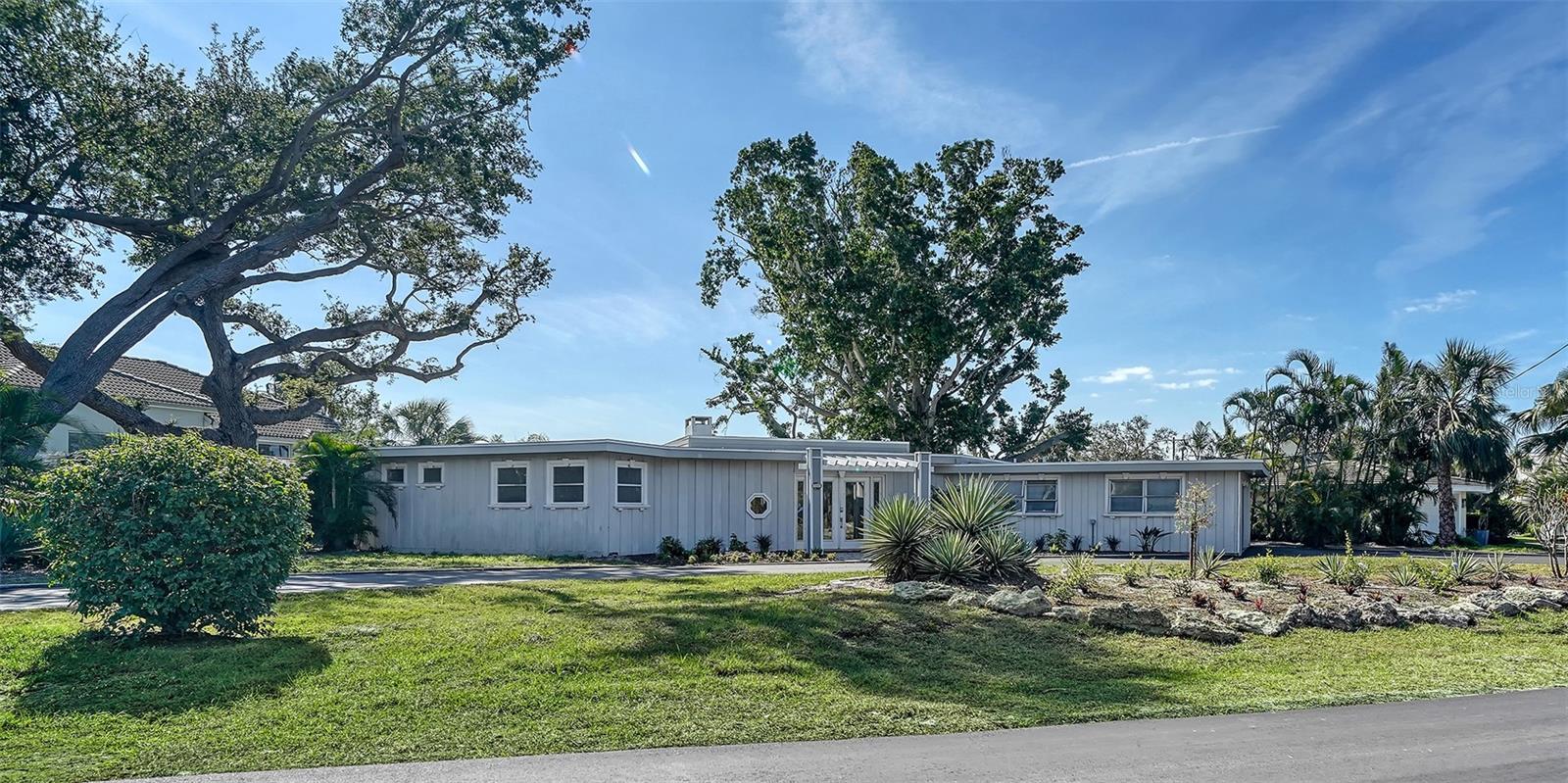 CORAL COVE - Residential Lease