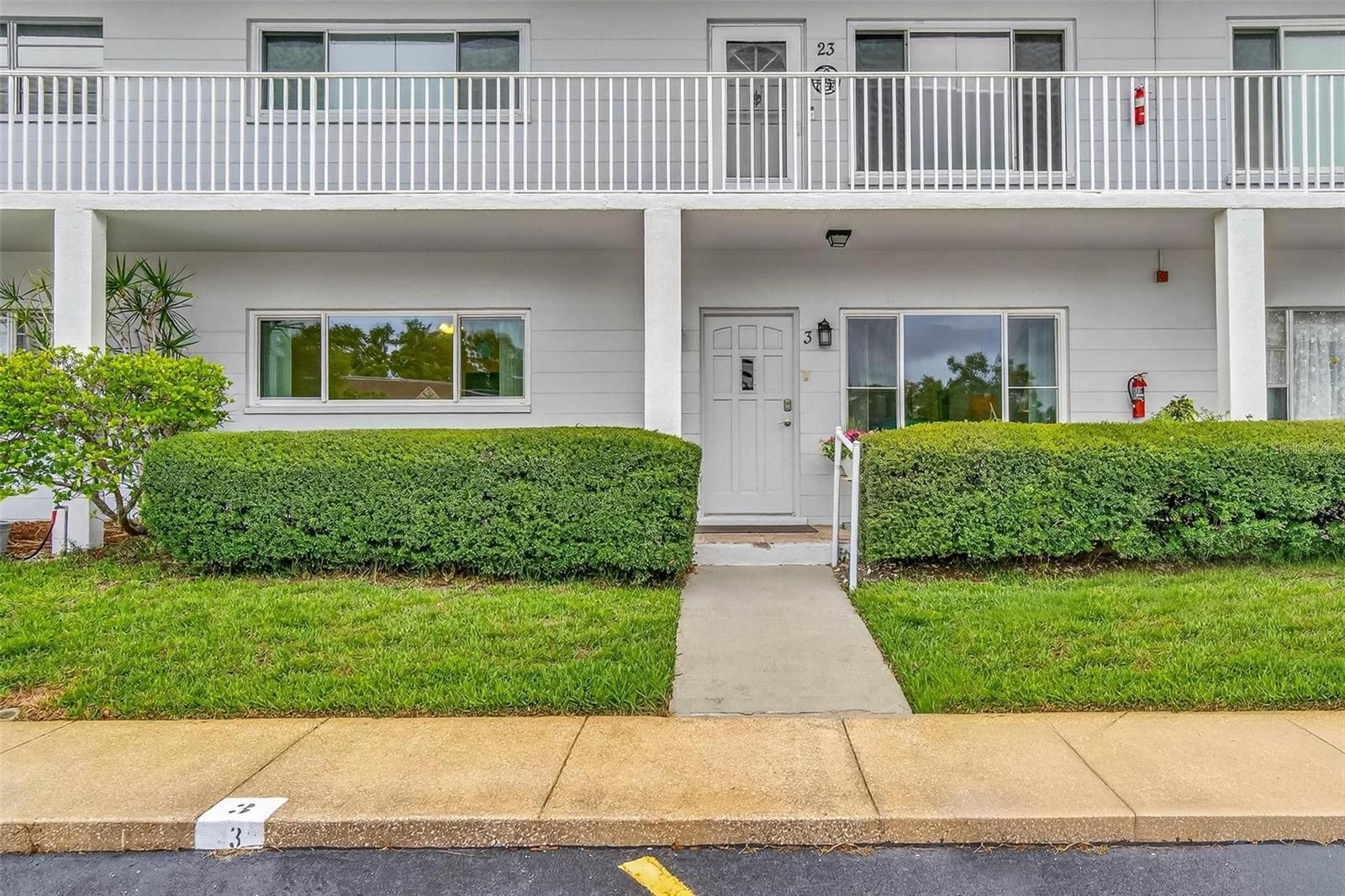 ON TOP OF THE WORLD - Residential