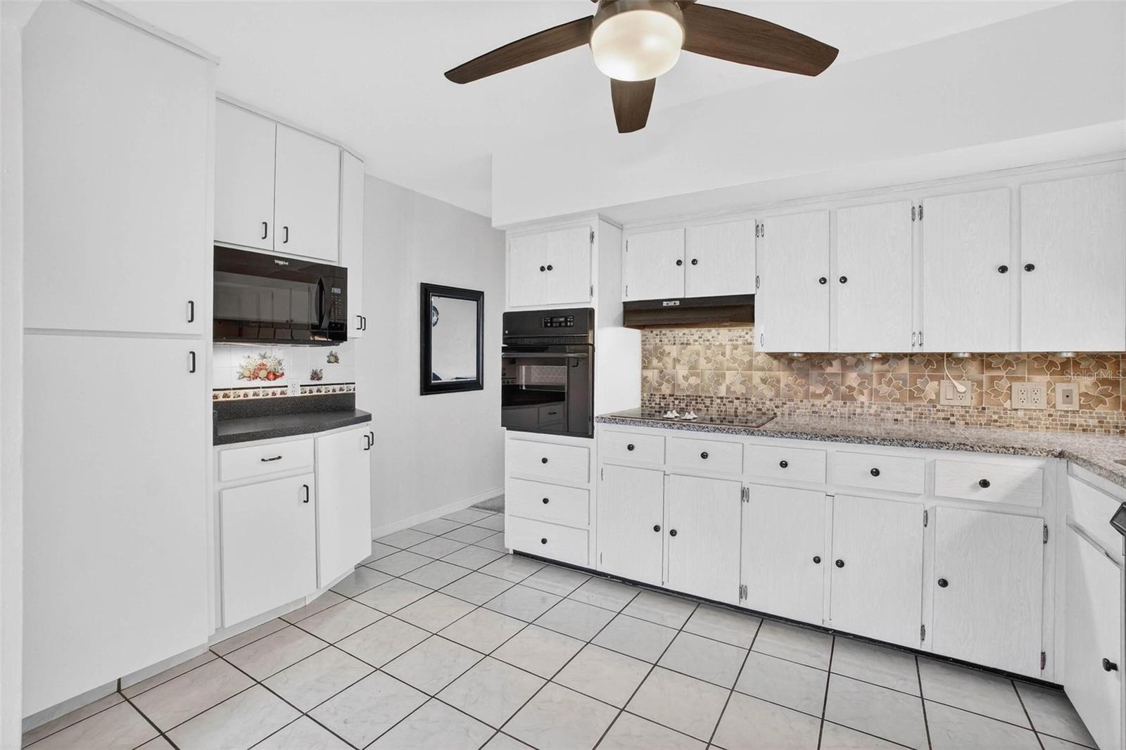 2001 WORLD PARKWAY BOULEVARD 3