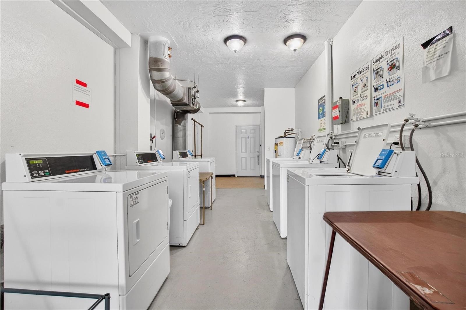 ON TOP OF THE WORLD - Residential