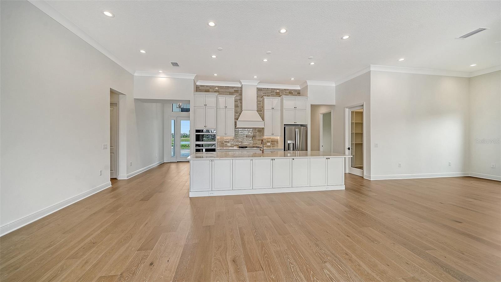 TIDELINE - Residential