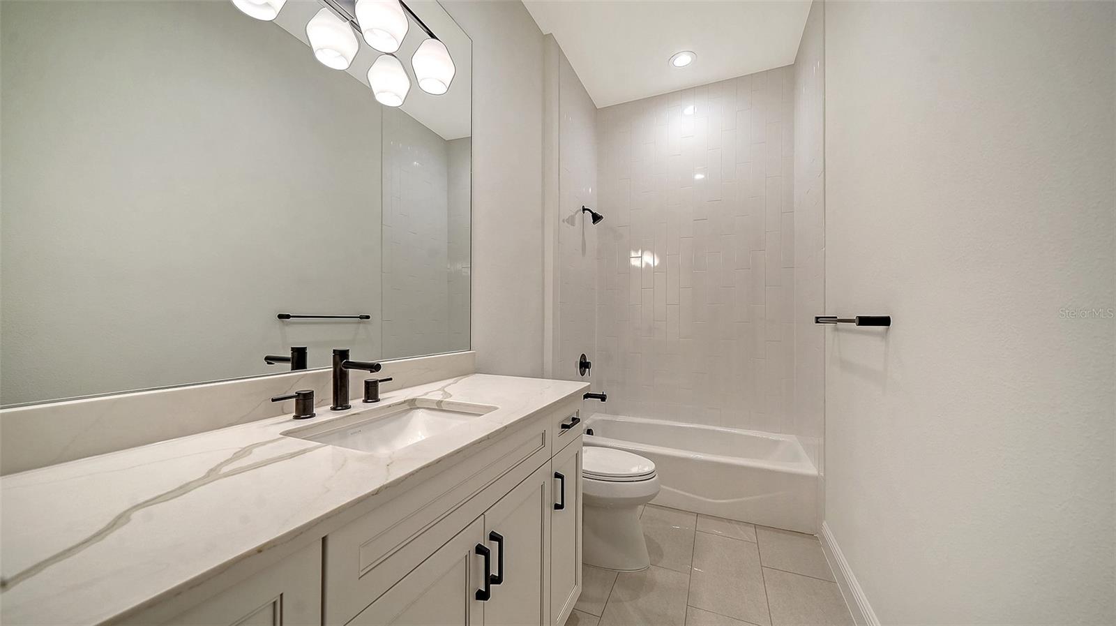 TIDELINE - Residential