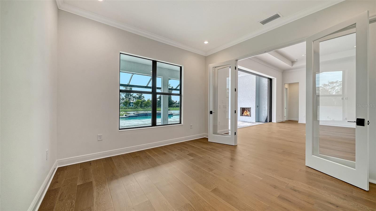 TIDELINE - Residential