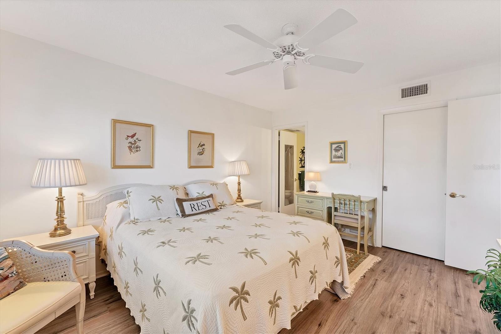 BELLA COSTA II - Residential