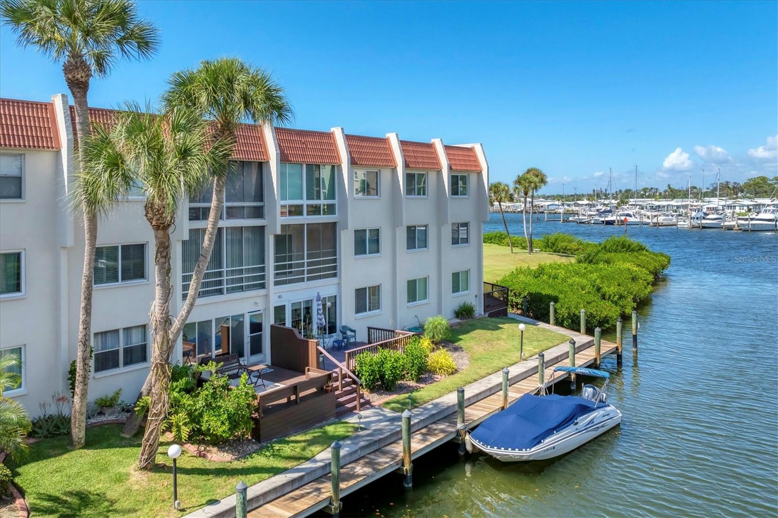 BELLA COSTA II - Residential