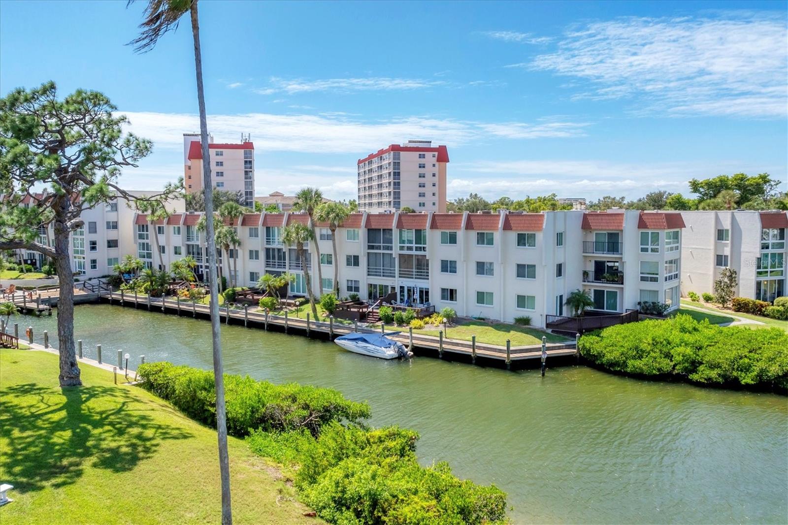 BELLA COSTA II - Residential