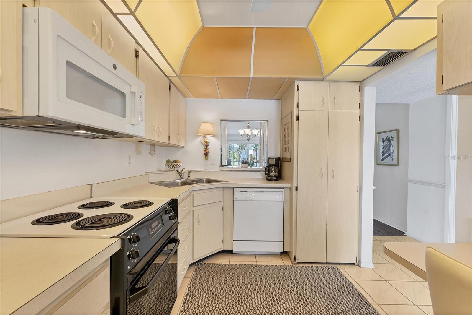 BELLA COSTA II - Residential