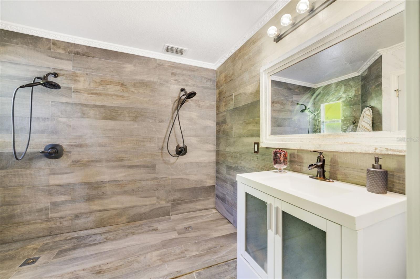 STONEYBROOK - Residential