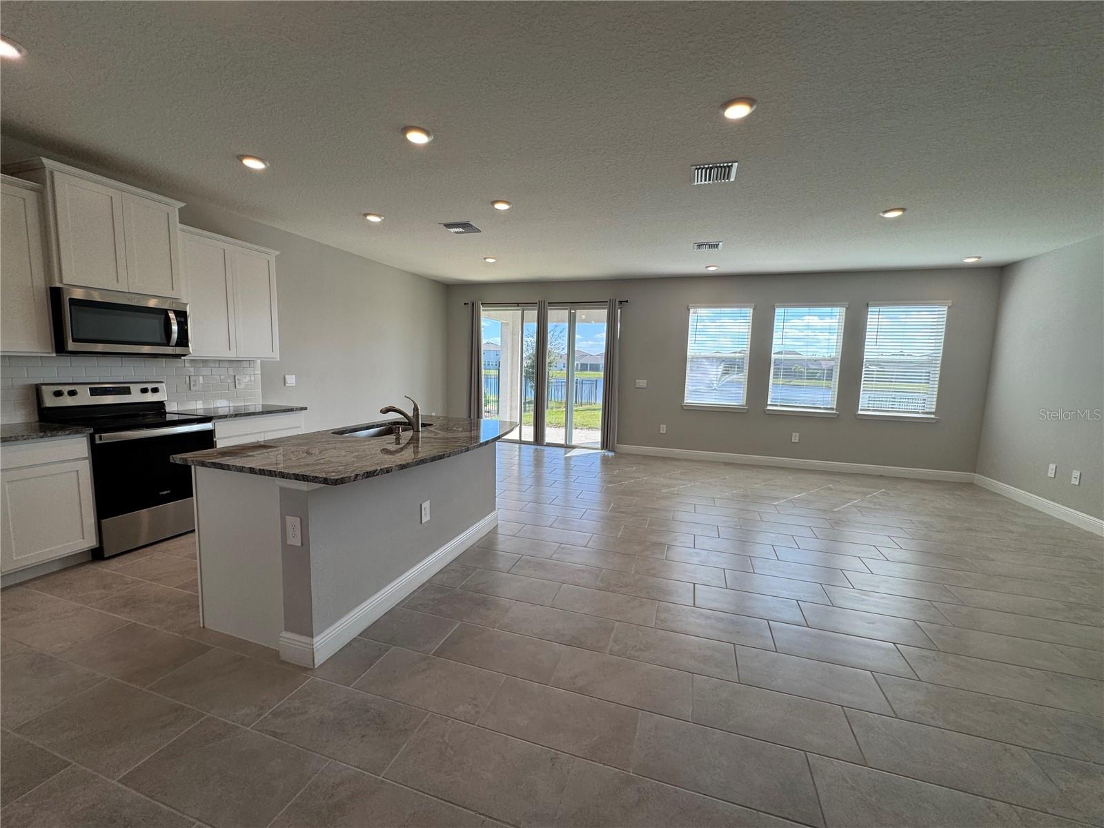 SOLERA AT LAKEWOOD RANCH - Residential Lease