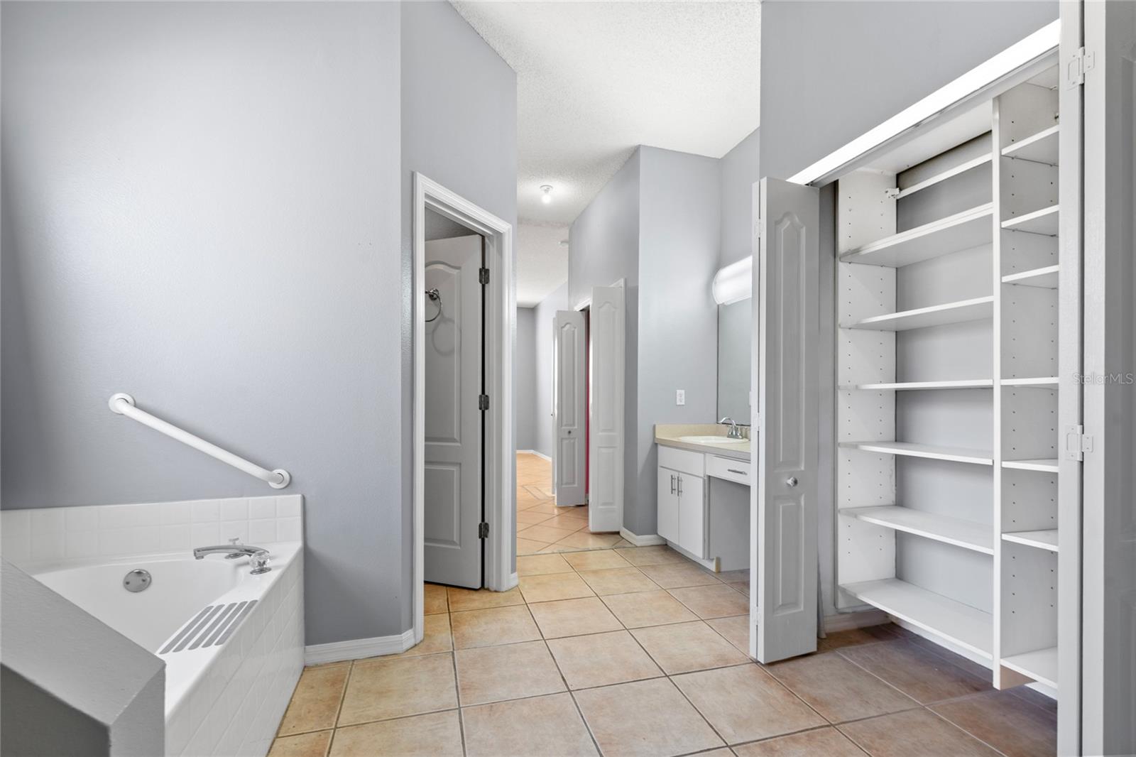 BAYSIDE PRCL C - Residential