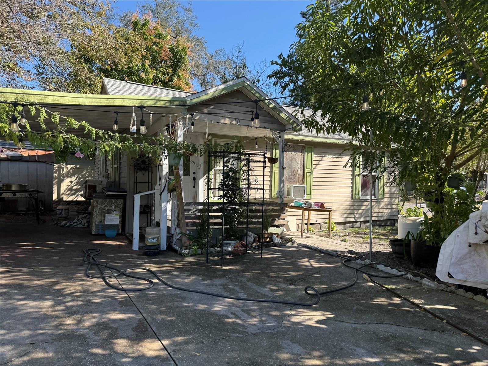 PINECREST - Residential