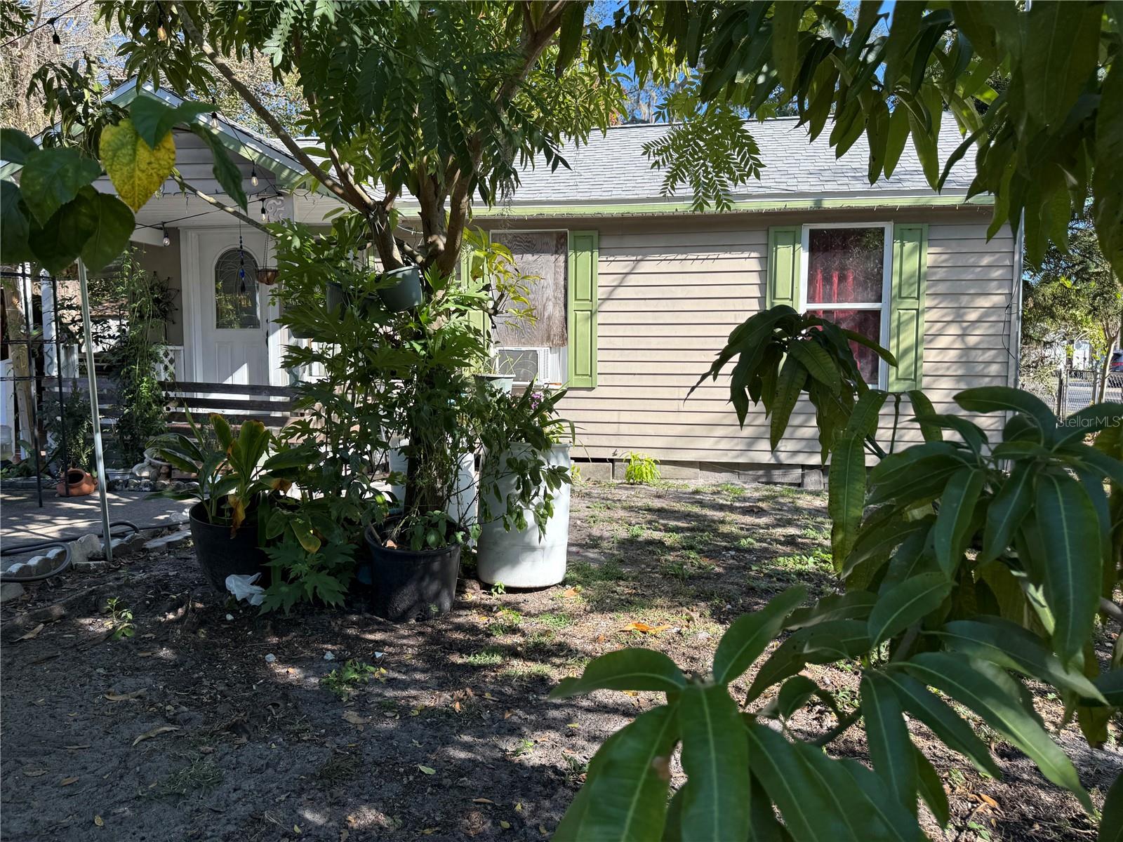 PINECREST - Residential