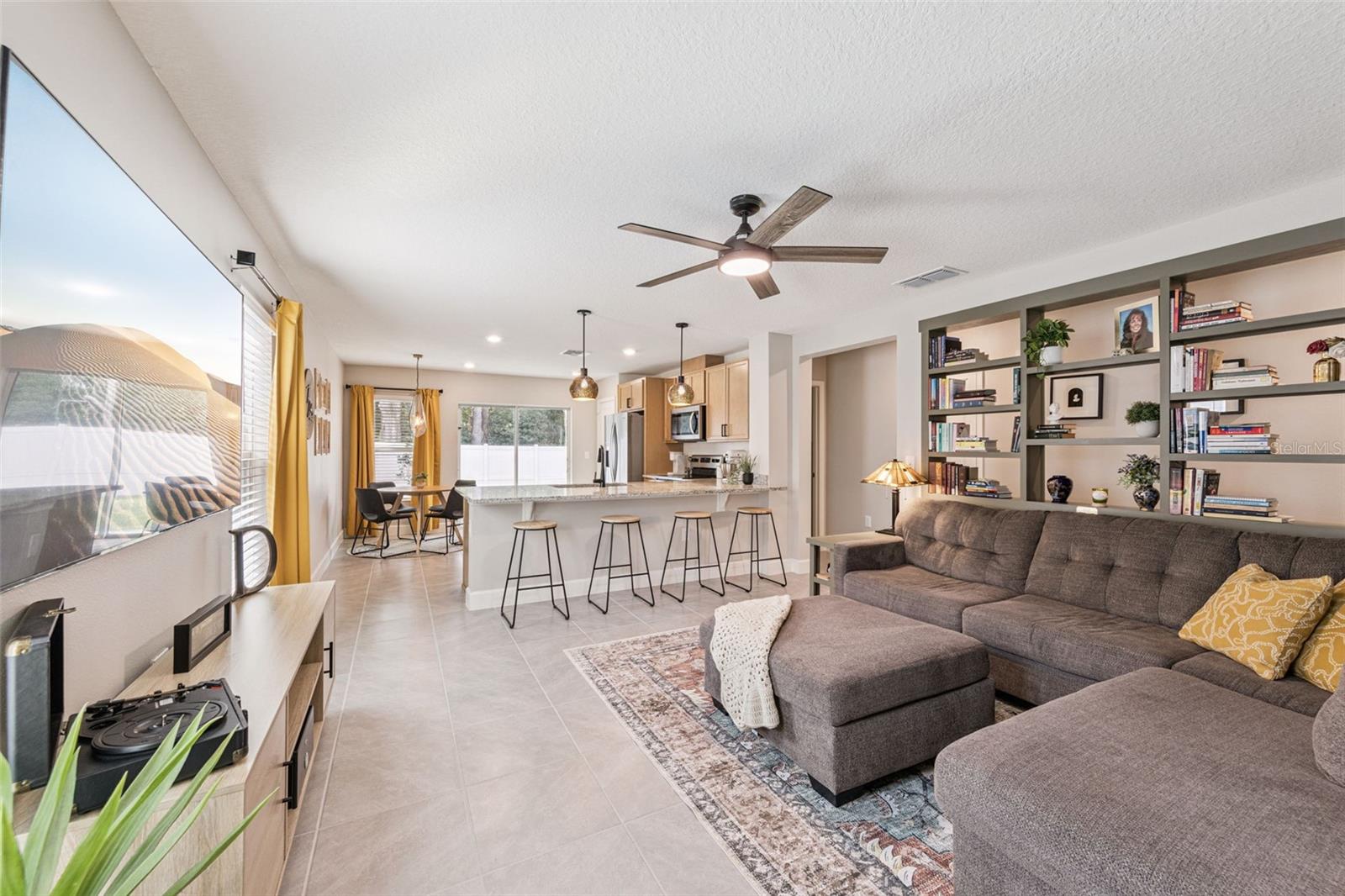 HICKORY RANCH - Residential