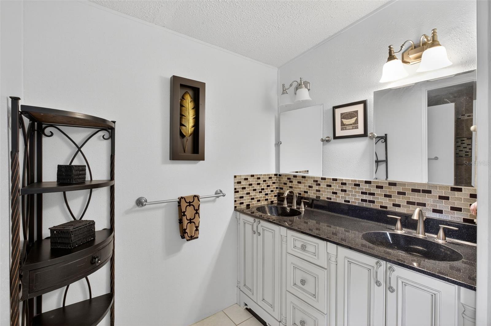 LA CASA MHP CO-OP - Residential